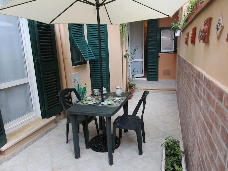 Apartamento Il Piccolo Eden - Private Garden Livorno Exterior foto