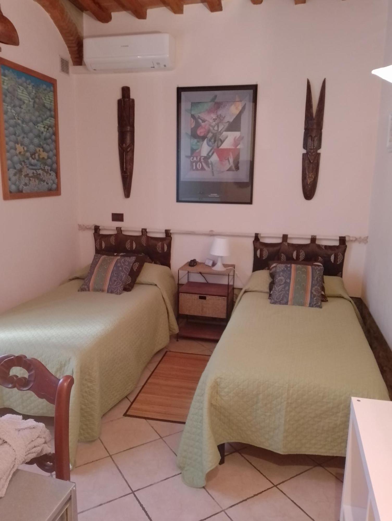 Apartamento Il Piccolo Eden - Private Garden Livorno Exterior foto